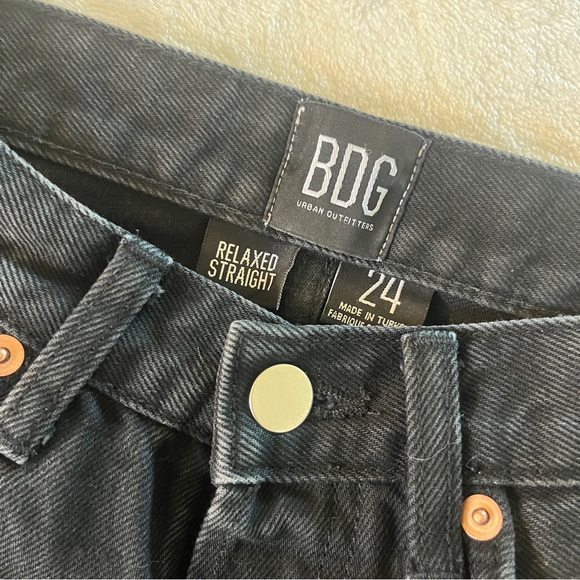BDG Relaxed Straight Distressed Jeans - Picture 2 of 5